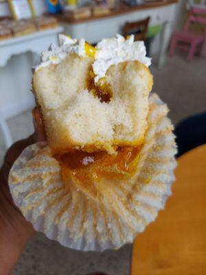 Mango cupcake.