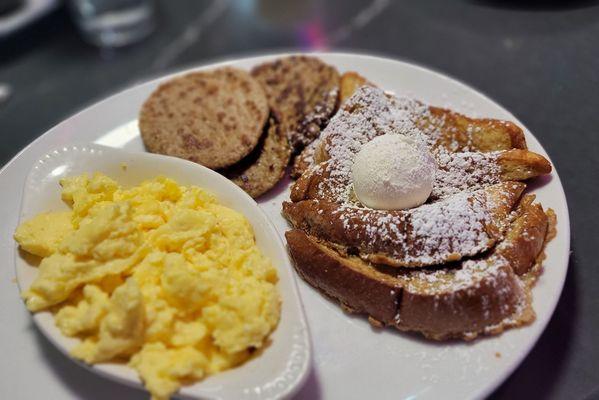 French toast, eggs and turkey sausage