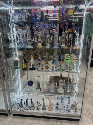 More rigs and bongs