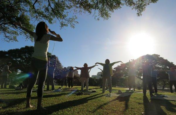 Yoga Class Ala Moana Beach Park at Magic Island