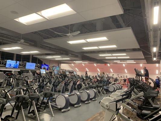 Upstairs cardio room