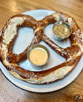 Jumbo pretzel