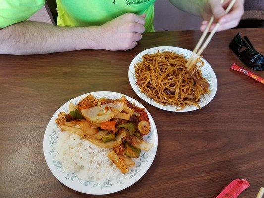 Hunan style tofu. Sechuan lo mein