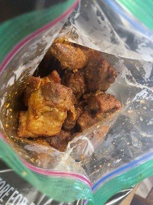 Spicy cracklings