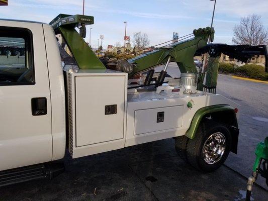 We have the best equipment tow vehicles properly. Trust Solano Bay Tow for Heavy, Light, and Medium duty towing! Call 707-422-0129