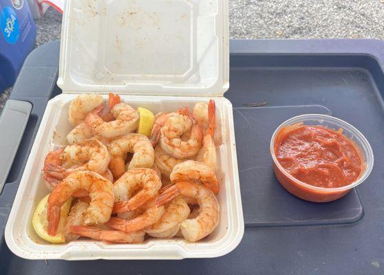 Steamed peeled and deveined shrimp! It was scrumptious!!!