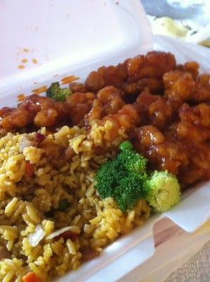 General Tso's chicken lunch portion