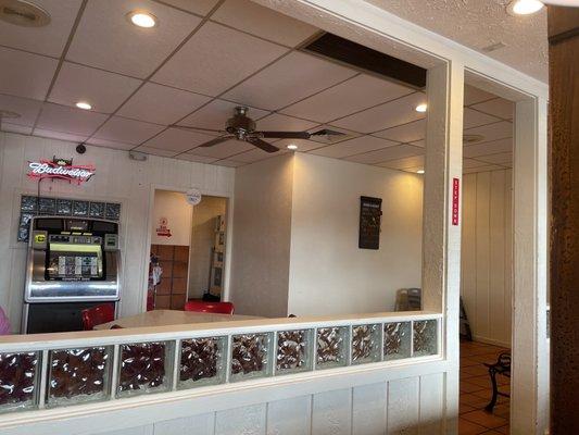 Jukebox / Dining Area