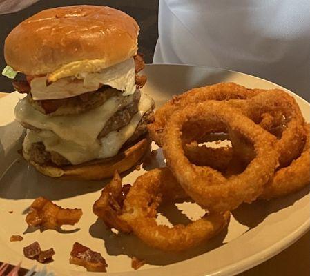 Congo Burger and Onion Rings