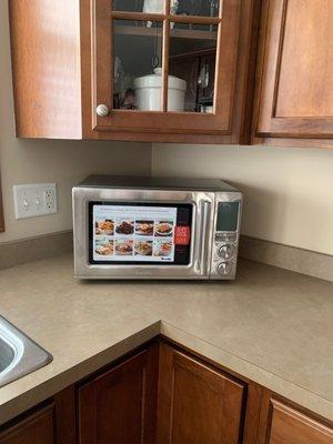 Breville microwave-air fryer-convection oven.  The combo wave 3 in 1 microwave.