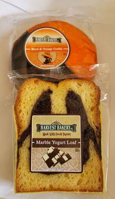 Yogurt Black Marble Cake & a Cookie - October 2024