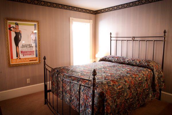 Victorian Queen Single  room 206