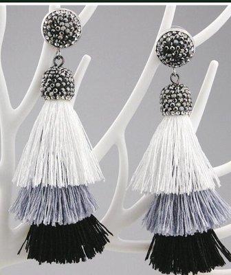 More tassels in different material and color.