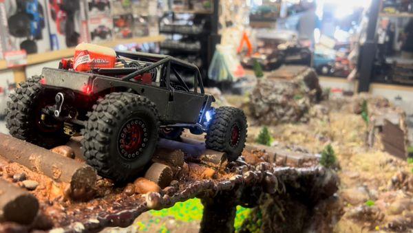 1/24 scale rock crawling course