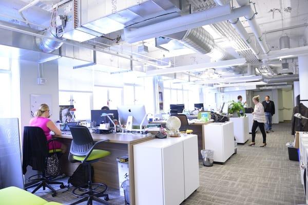 Desks at DG717 Coworking