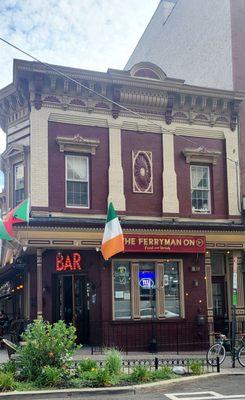 Storefront (06/16/24). @TheFerrymanHoboken #Hoboken #IrishPub #Pub #SportsBar #Beer