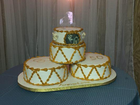 Replica of their original wedding cake for 50 anniversary