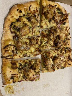 Mustard / Chicken Pizza. = shyte