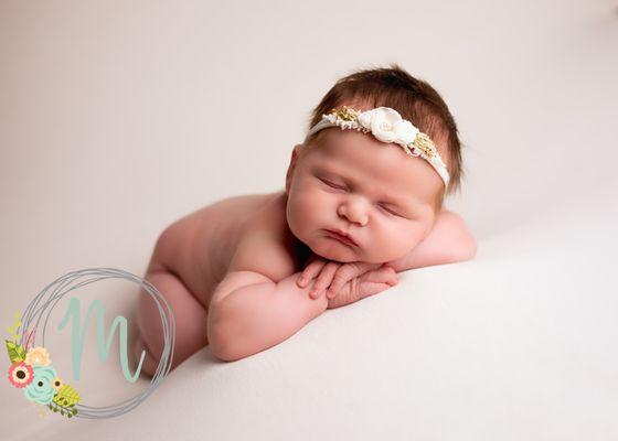 Newborn photography studio serving clients in Lehi, American Fork, Pleasant Grove, Highland, Alpine, Orem, Provo, and Saratoga Springs.