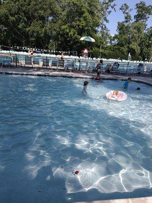 Kiddie pool on a hot day! @yelpdc #connecticutbelairswimclub #playtime