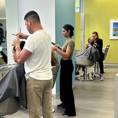 Salon Mario Russo - Seaport