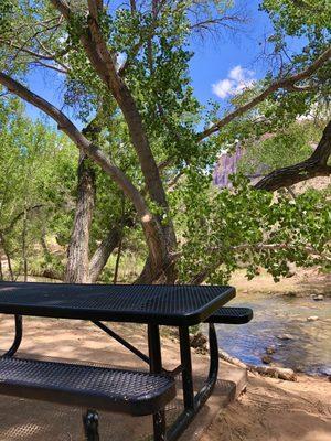 Great picnic areas with beautiful views.