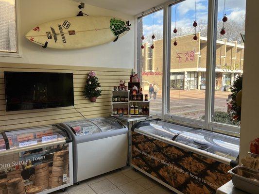 Interior corner with frozen foods