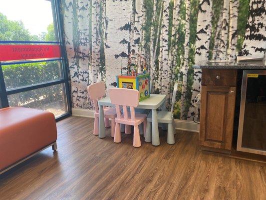 Peachtree Immediate Care - Athens kids waiting area