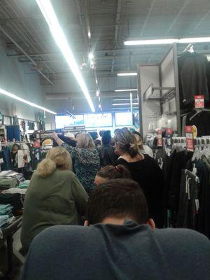 Crazy line for flip flop sale