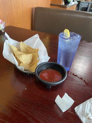 Free chips and salsa