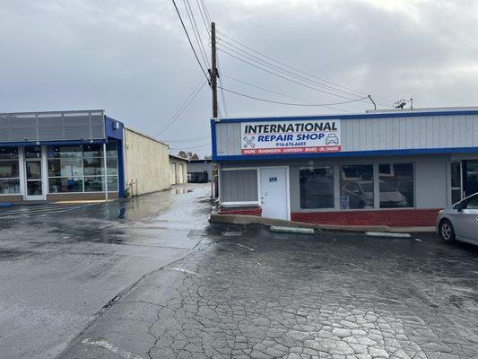 International Repair Shop