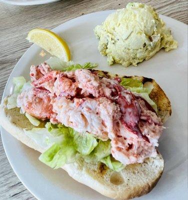 Lobster roll