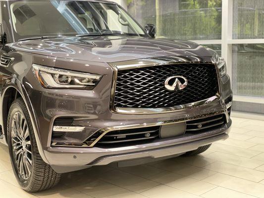 2022 QX80