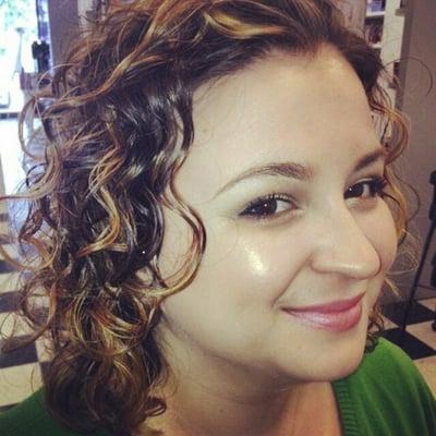 #ouidadhaircutt #curlycolor #balyage