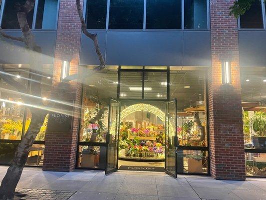 The front of the beautiful flower shop, The Florist San Francisco!