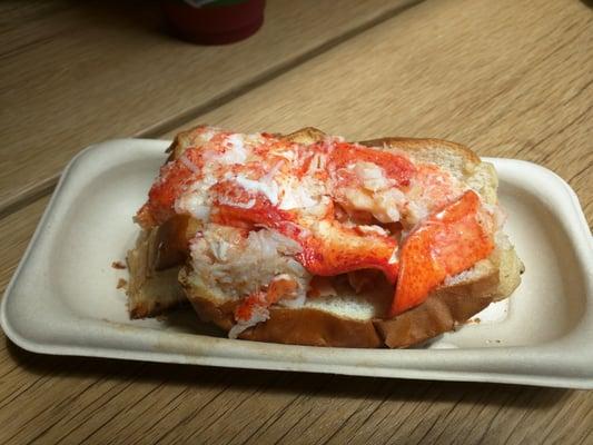 Lobster roll ($19.99)