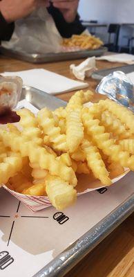 Crinkle fries