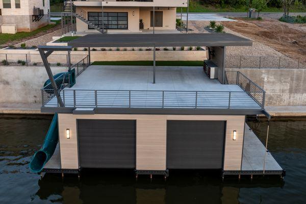 VISION BUILD.

Luxury Dock built on Lake Marble Falls.

Maximize your waterfront experience.