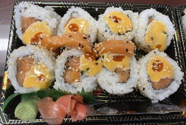 Spicy Salmon Roll