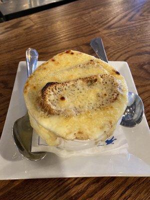 French onion soup - excellent and made with Gruyère cheese as it should be!