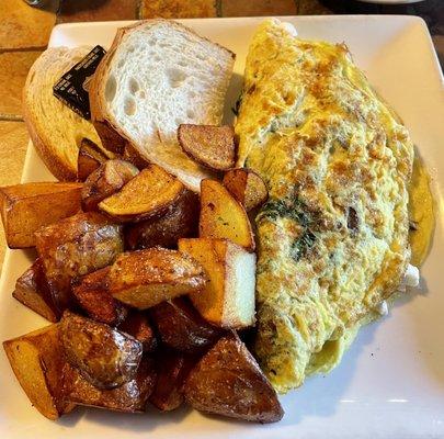 Goat cheese and mushroom omelette