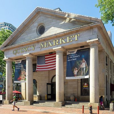 15-minute restroom, coffee, snack break included at Quincy Market