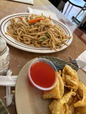 Fried wontons and lo mein