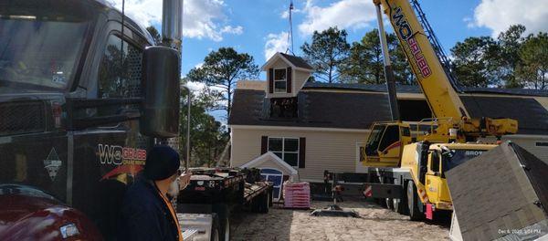 Roof dormer going on