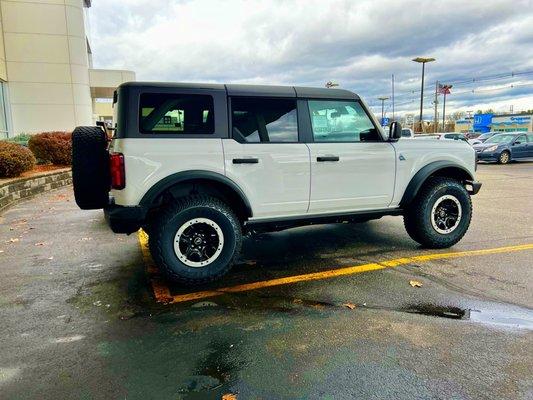 2022 Ford Bronco Black Diamond Sasquatch