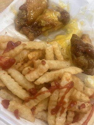 Honey mustard wings and seasoned fry's