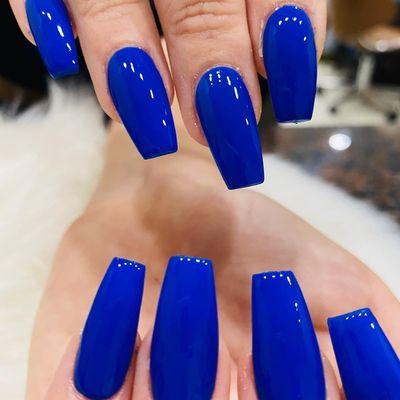 Royal blue nails