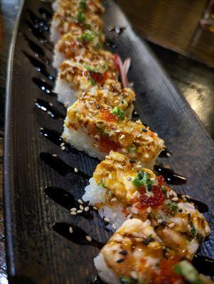 Lobster Box. $27. Mayo, green onion, tobiko, and eel sauce.