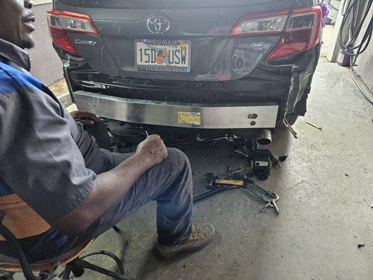 Replacing rear body panel