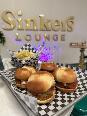 Sinkers Lounge